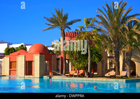 Schwimmbad im Hotel, Agadir, Marokko, Nordafrika Stockfoto