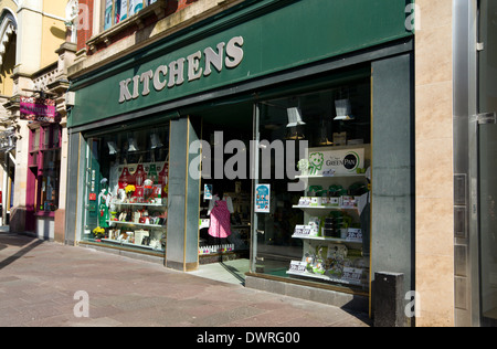 Küchen-Shop, High Street, Cardiff, Wales. Stockfoto