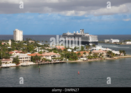 Holland America Line Kreuzfahrtschiff MS Eurodam verlassen Fort Lauderdale Florida Stockfoto