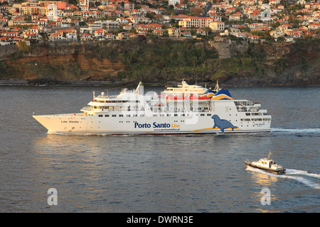 Porto Santo Line Fähre Mv Lobo Marinho in Funchal Hafen Madeira Stockfoto
