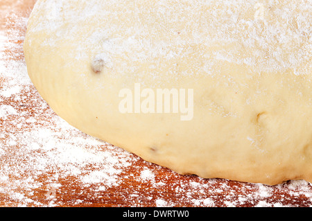 frischen Teig fertig zum Backen Stockfoto