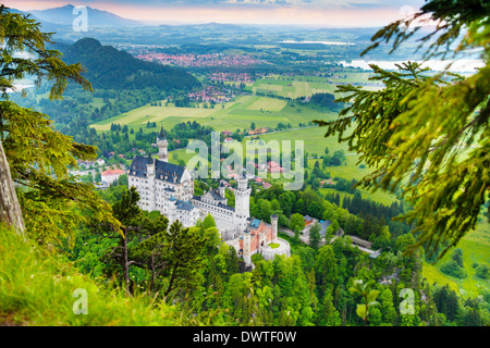 Panorama von Schloss Neuschwanstein vom Berg über Ansicht Stockfoto