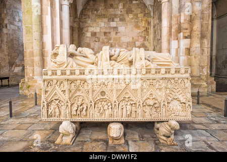 Kloster Santa Maria, Grab von Dona Ines de Castro, Alcobaca, Estremadura und Ribatejo Provinz, Portugal Stockfoto