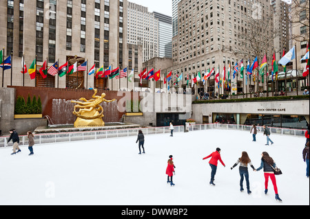 Rockefeller Plaza Eislaufbahn Prometheus Zustand Stockfoto