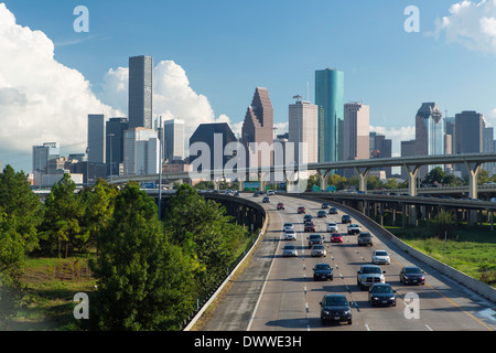 Houston, Texas, Vereinigte Staaten von Amerika, Autobahn und Stadt skyline Stockfoto