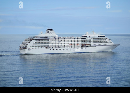 Luxus Kreuzfahrt Schiff Mv Seven Seas Mariner am Meer Mittelmeer Stockfoto