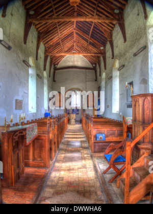 Die elfte Jahrhundert Feuerstein Pfarrkirche St. Andreas in Wissett, Suffolk, England. Stockfoto