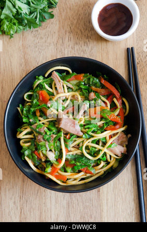 Schweinefleisch mit Nudeln Stockfoto