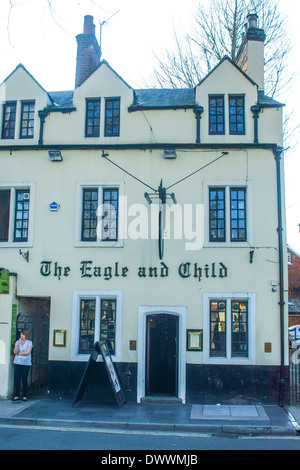 Der Adler und Kind Pub.  Oxford University Press;  Die Ahnungen.  CS Lewis.  JRR Tolkien Stockfoto