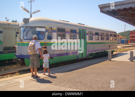 "Treno Verde" Touristenzug Sardinien. Italien Stockfoto