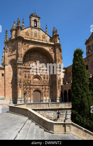 Das 16. Jahrhundert Kirche Iglesia-Convento de San Esteban in der Stadt Salamanca in der Region Castilla y Leon central Spa Stockfoto