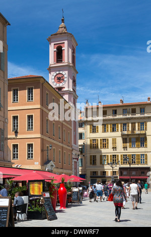 Eine Straße in der Stadt von Nizza an der Cote d ' Azur Côte d ' Azur in Südfrankreich. Stockfoto