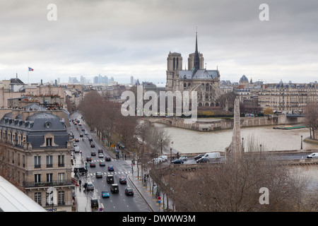 Notre Dame und der Seine, wie gesehen von der Terrasse des Institut du Monde Arabe, Paris, Frankreich Stockfoto