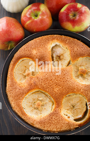 Frisch gebackenen Apfelkuchen Stockfoto