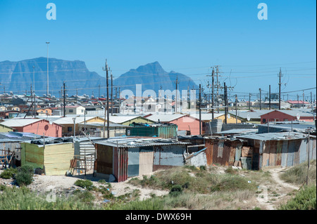 Panoramablick über Wellpappe-Eisen-Hütten in Khayelitsha, Kapstadt, Western Cape, Südafrika Stockfoto