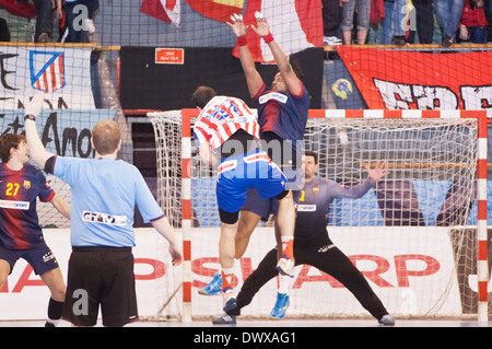 1/4 final EHF cup Atletico Madrid Handball - FC Barcelona, Palacio Vista Alegre, Madrid Stockfoto