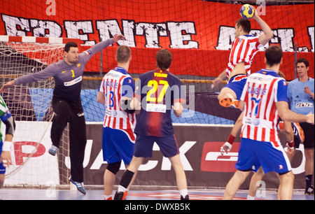 1/4 final EHF cup Atletico Madrid Handball - FC Barcelona, Palacio Vista Alegre, Madrid Stockfoto