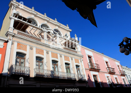 Schöne alte Villen im Zentrum von Puebla, Mexiko Stockfoto