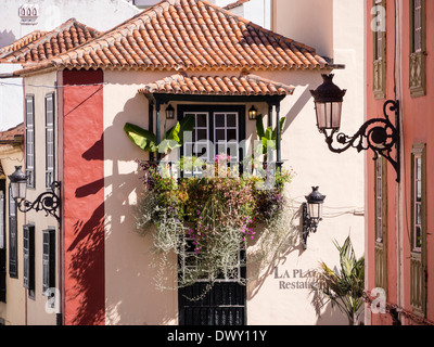 Das Restaurant La Placeta in die shopping Straße Calle Perez de Brito in Santa Cruz, La Palma, Kanarische Inseln, Spanien Stockfoto