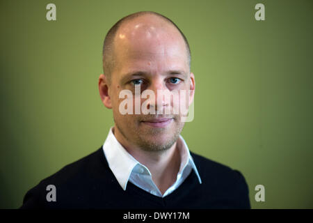 Leipzig, Deutschland. 13. März 2014. Writer pro Leo stellt auf der Buchmesse in Leipzig, Deutschland, 13. März 2014. Foto: Arno Burgi/Dpa/Alamy Live-Nachrichten Stockfoto