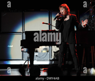 Pat Benatar die live im 1-800-Ask-Gary Amphitheater Tampa, Florida - 12.10.12 Featuring: Pat Benatar Where: FL, Vereinigte Staaten bei: 12. Oktober 2012 Stockfoto