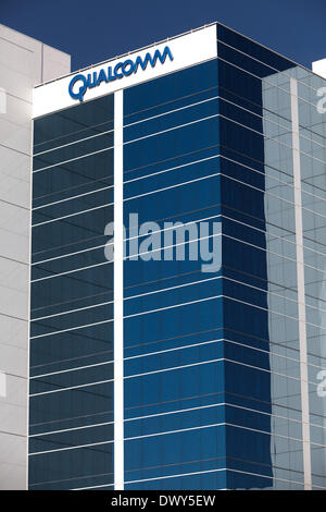 Hauptsitz von Qualcomm, einer globalen Halbleiterunternehmen, das drahtlose Telekommunikationsprodukte rund um 3 G und 4 G LTE produziert. Qualcomms Snapdragon-Prozessor wird in Android und Windows Smartphones wie Samsung GALAXY S5, Nokia Lumia-Symbol verwendet. Stockfoto