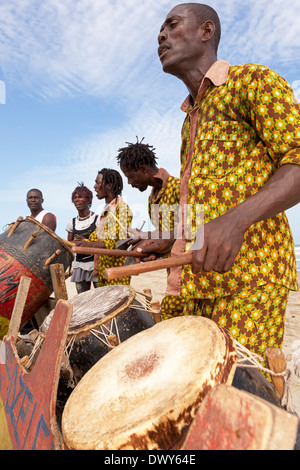 Musiker auf Points Strand, Accra, Ghana, Afrika Stockfoto