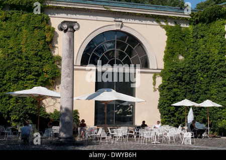 Deutschland, Bayern, München, Glyptothek Museum, Hof, Restaurant Stockfoto