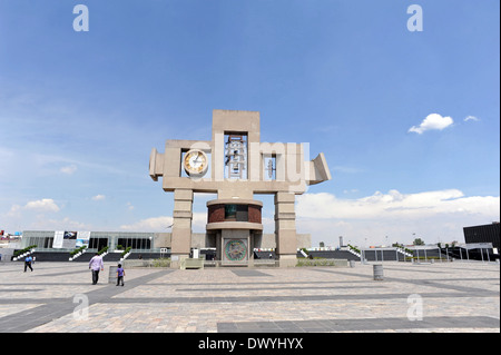 Ein Denkmal an der Basilica de Nuestra Senora de Guadalupe in Mexiko-Stadt. Stockfoto