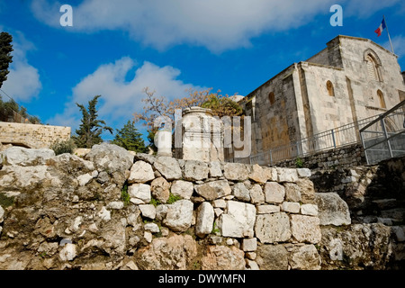 Die Ruinen einer byzantinischen Kirche, angrenzend an die Stelle des Pools von Bethesda auf dem Gelände der römisch-katholischen Kirche St. Anne und Französisch nationalen Domäne in der Via Dolorosa in der Altstadt des muslimischen Viertels Ost-Jerusalem Israel Stockfoto