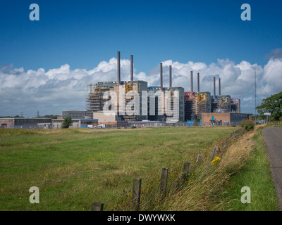 Gelegenen Nuclear Power Station, in der Nähe von Annan, Schottland. Die vier Magnox-Reaktoren auf dem Gelände werden stillgelegt. Stockfoto