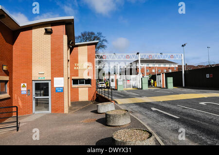 Lisburn, Nordirland. 15. März 2014 - Eingang zum Thiepval-Kaserne. Bildnachweis: Stephen Barnes/Alamy Live-Nachrichten Stockfoto