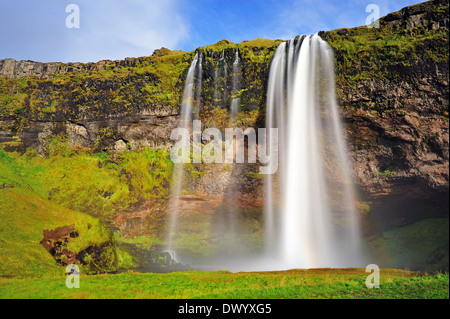 Seljalandsfoss. Wasserfall im Süden Islands in der Nähe von Eyjafjallajökull-Gletscher Stockfoto