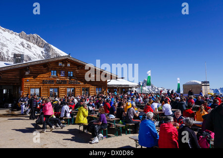 Sonn Alpin Bergrestaurant auf der Zugspitze Zugspitze, Wettersteingebirge, Werdenfelser, Upper Bavaria, Bavaria, Germany, Euro Stockfoto