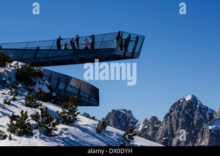 AlpspiX, Aussichtsplattform an der Alpspitzbahn, Bergstation, Gipfel der Alpen, Wettersteingebirge, Garmisch-Partenkirchen, obere Stockfoto