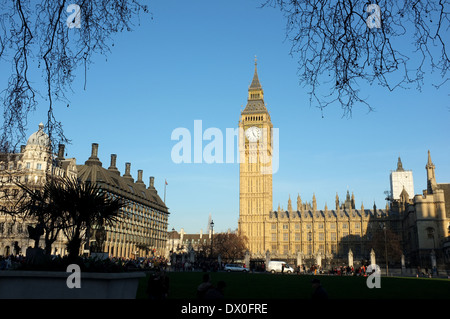 Big Ben und das House Of Commons im Parlament quadrieren Westminster London sw1 uk 2014 Stockfoto