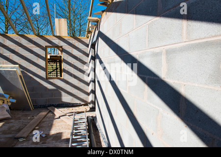 Die Bauarbeiten im Gange auf ein Haus. Stockfoto