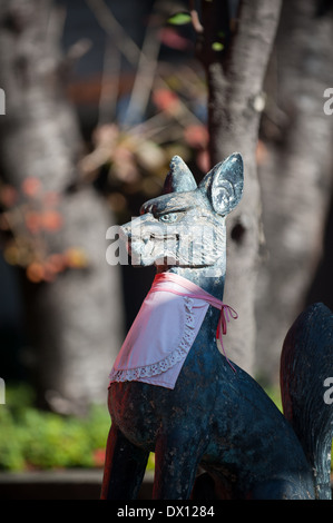 Inari-Statue im Nezu Schrein in Nezu, Tokyo, Japan Stockfoto