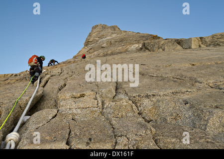 Auf dem Weg zum Gipfel des Dent du Geant, Alpen, Mont Blanc Massiv, Italien, EU Stockfoto