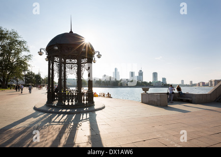 Jekaterinburg historischen Zentrum der Stadt. Durchbrochene Gusseisen Pavillons. Stockfoto