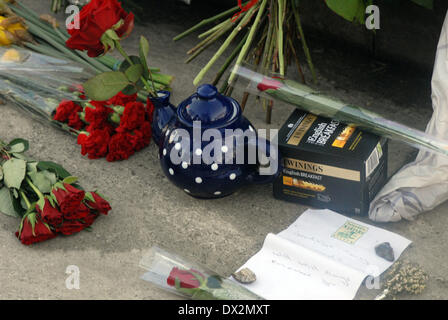 London, UK. 16. März 2014. Hommage an Tony Benn am Platz vor dem Parlament gegenüber dem Palace of Westminster London 16-03/2014 Credit: JOHNNY ARMSTEAD/Alamy Live-Nachrichten Stockfoto