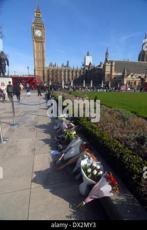 London, UK. 16. März 2014. Hommage an Tony Benn am Platz vor dem Parlament gegenüber dem Palace of Westminster London 16-03/2014 Credit: JOHNNY ARMSTEAD/Alamy Live-Nachrichten Stockfoto