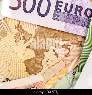 Karte von Europa auf 50 Euro-Banknote, eingerahmt von anderen bankot