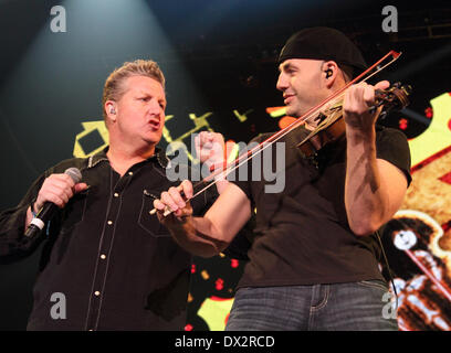 London, UK. 16. März 2014. Rascal Flatts führen bei C2C - Land Festival - Tag zwei in der O2 Arena, London am März 16. 2014 Credit: KEITH MAYHEW/Alamy Live News Stockfoto