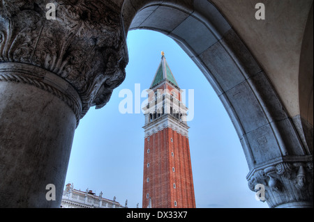 Glockenturm St. Marks Platz in Venedig Italien Stockfoto