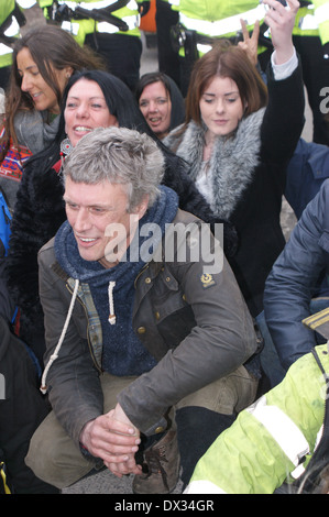 Bez 'Happy Mondays' besucht Barton Moos, unterstützen die Anti-Fracking-Demonstration Stockfoto