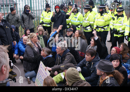 Bez 'Happy Mondays' besucht Barton Moos, unterstützen die Anti-Fracking-Demonstration Stockfoto