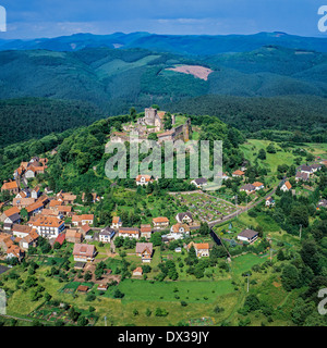 Antenne des Lichtenberg-Dorf mit Burg Elsass Frankreich Stockfoto