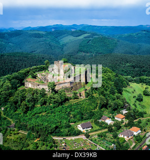 Luftaufnahmen von Lichtenberg Schloss 13. Jahrhundert Elsass Frankreich Stockfoto