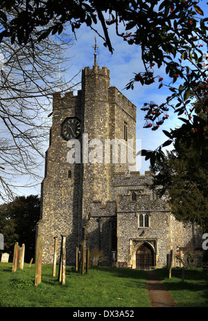 Gesamtansicht der St. Marienkirche, Chilham, Kent Stockfoto